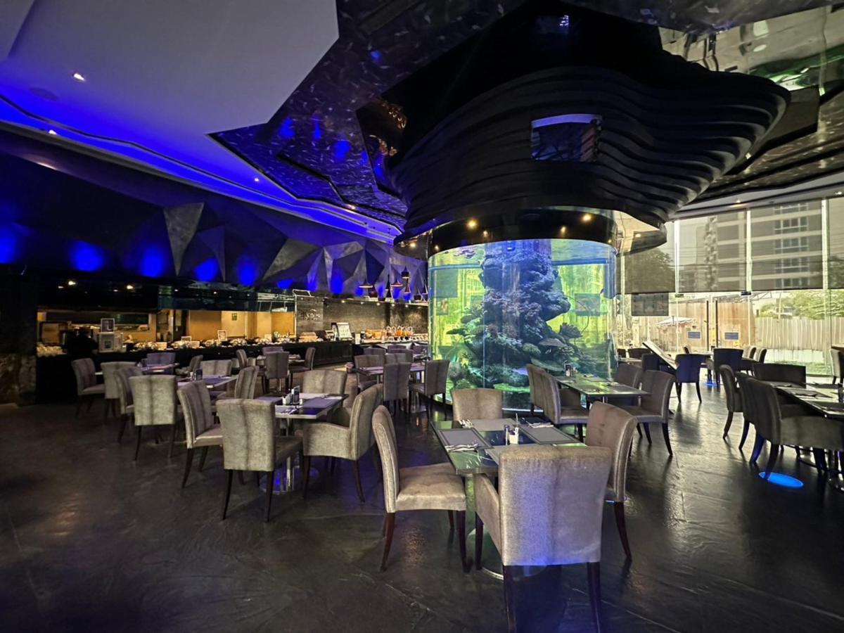Azure Hotel Pattaya Exterior photo